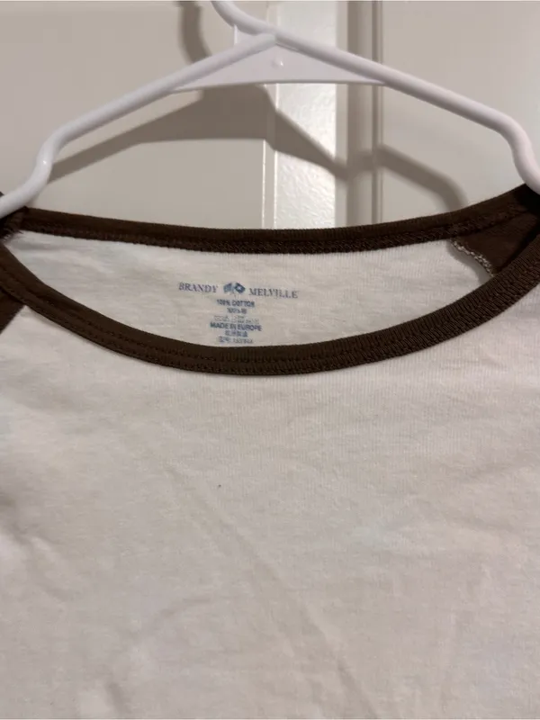 Brandy Melville Brown and White Long Sleeve Raglan Tee - Image 3