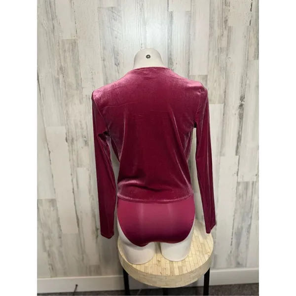 And now this velvet bodysuit - Image 7