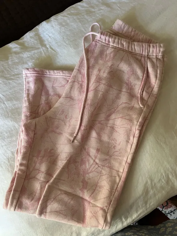 The iconic DAIRY BOY pink bubble gum sweats - Image 4