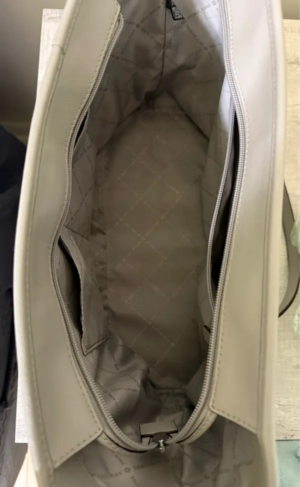 Michael Kors Bag - Image 3