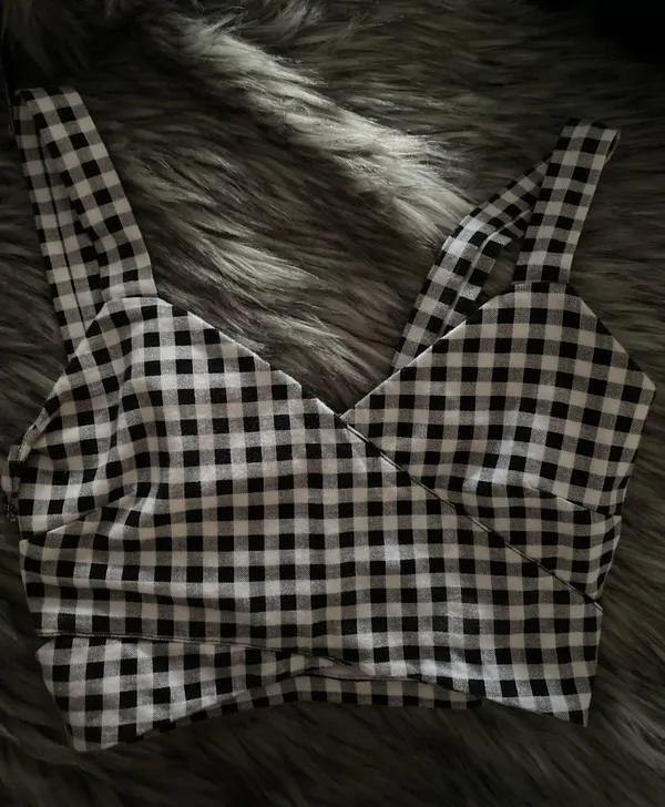 crop top - Image 2