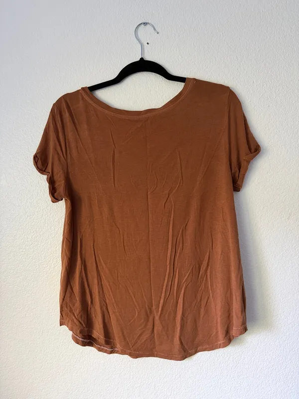 American Eagle Soft & Sexy Loose fit V-Neck Tee - Image 3