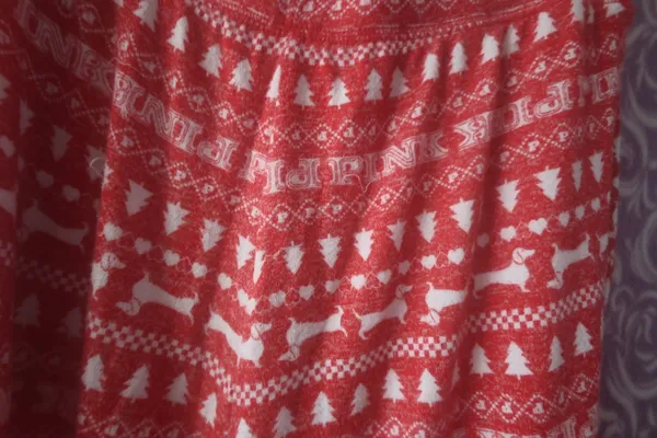 PINK Victoria's Secret Christmas tree, dog 'pink' all over pj pajamas pants in red and white size medium. - Image 9