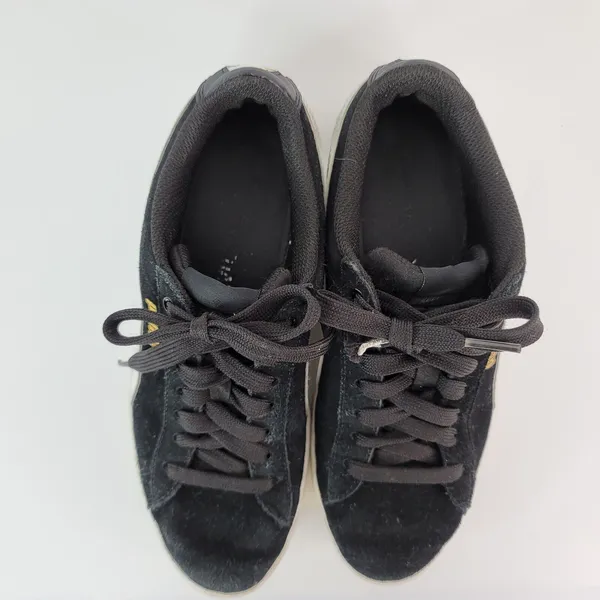Puma Vikky Womens Size 7‎ Black Low Top Sneakers Suede Shoes 362624-02 - Image 6