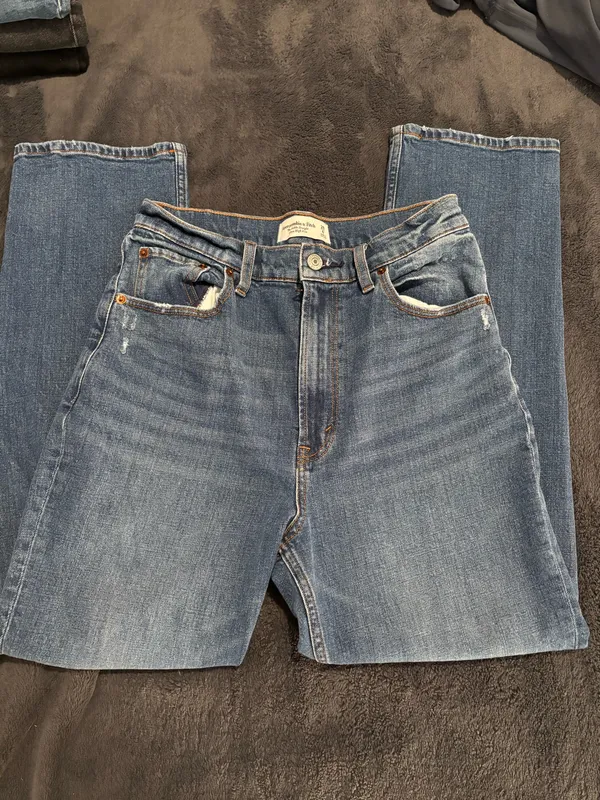 Abercrombie Jeans The Ankle Ultra High-Rise - Image 3