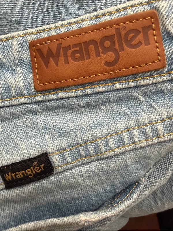 Wrangler Women Light Wash Distressed Mid Rise Loose Straight Sz 6 28x30(A876) - Image 12