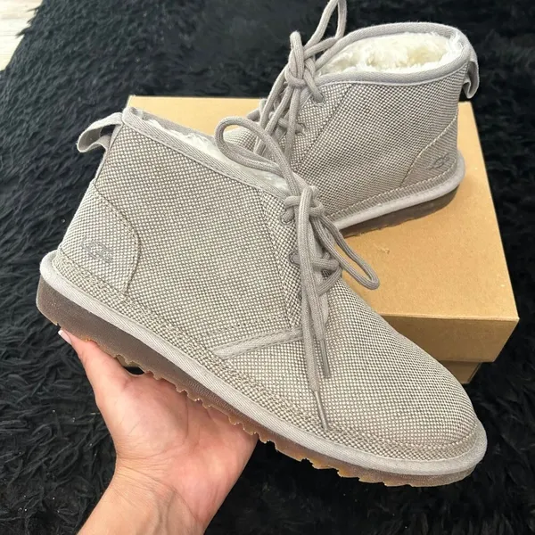 UGG Neumel gray fur lace up ankle boots booties shoes women’s 9 Preowned - Image 2