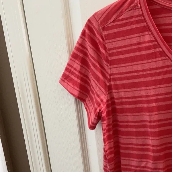 FINAL MARKDOWN LADIES l.l bean striped v neck tee large - Image 2