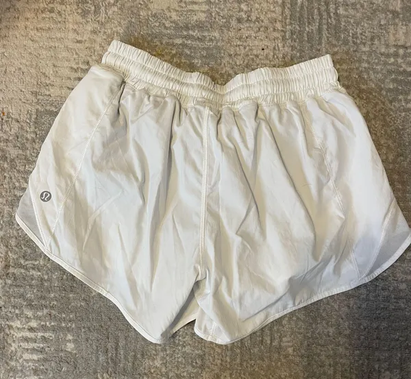 Lululemon Hotty Hot Shorts 6 4” - Image 2