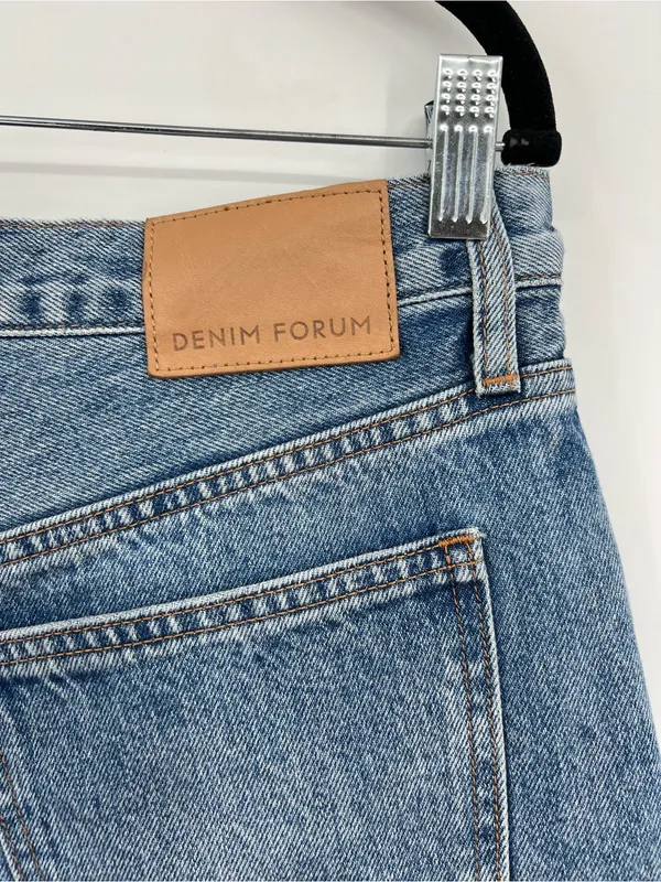 Aritzia Denim Forum The 90s Vintage Cut Off Shorts Jean Denim Distressed Blue 28 - Image 10