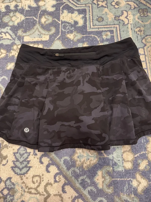 Black and Grey Camo Lululemon Pace Rival Skirt 6 - Image 2