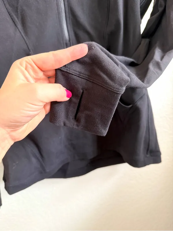 Lululemon Quarter Zip Women's Black Pullover Sweater Size 10 - Image 4