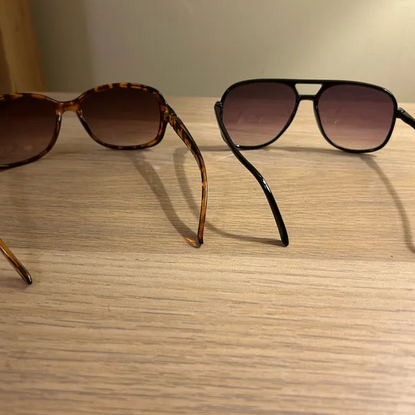 Tortoise Shell and Black Aviator Sunglasses Lot of 2 - Image 6