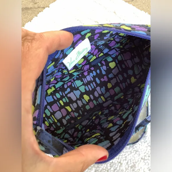 Vera Bradley crossbody 💛💙💜 - Image 8