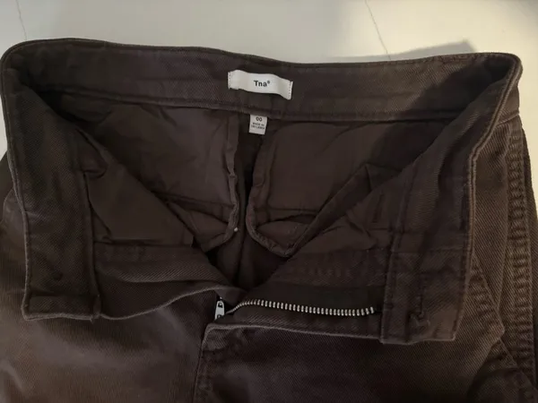 Aritzia TNA Cargo Brown Pants - Image 4