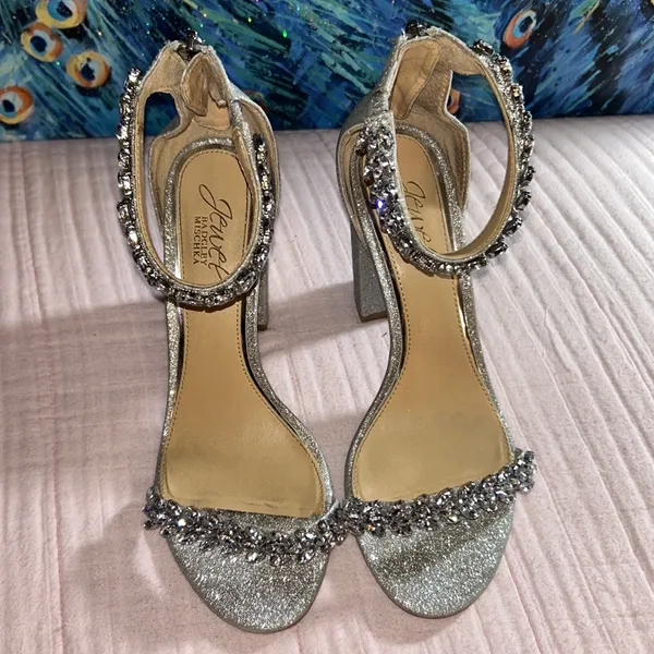Badgley Mischka Jewel Size 6.5 Silver Jeweled Chunk Heels - Image 3