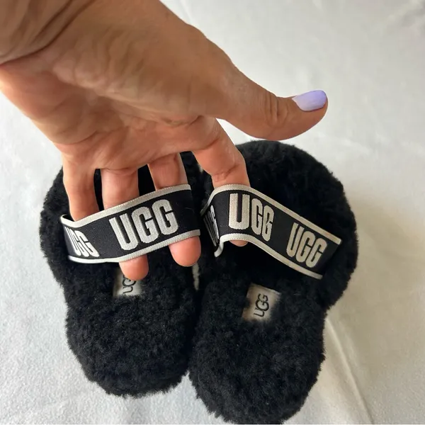 UGG Black Fluffy Sandals - Image 3