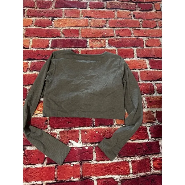 Lululemon ribbed long sleeved cropped - Image 2