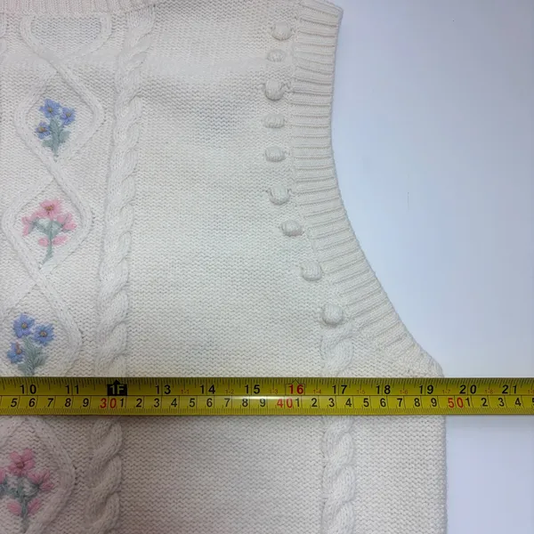 Paris Atelier & Other Stories Cream Floral Embroidered Cable Knit Vest M Preppy - Image 5
