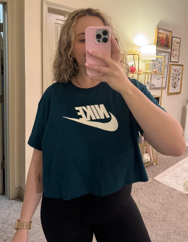 Nike Cropped Tee - Image 2