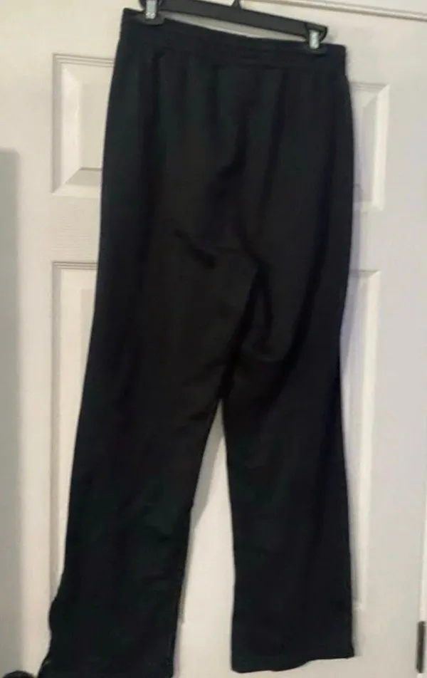 Under Armour Unisex sweats are a size Large. - Image 2