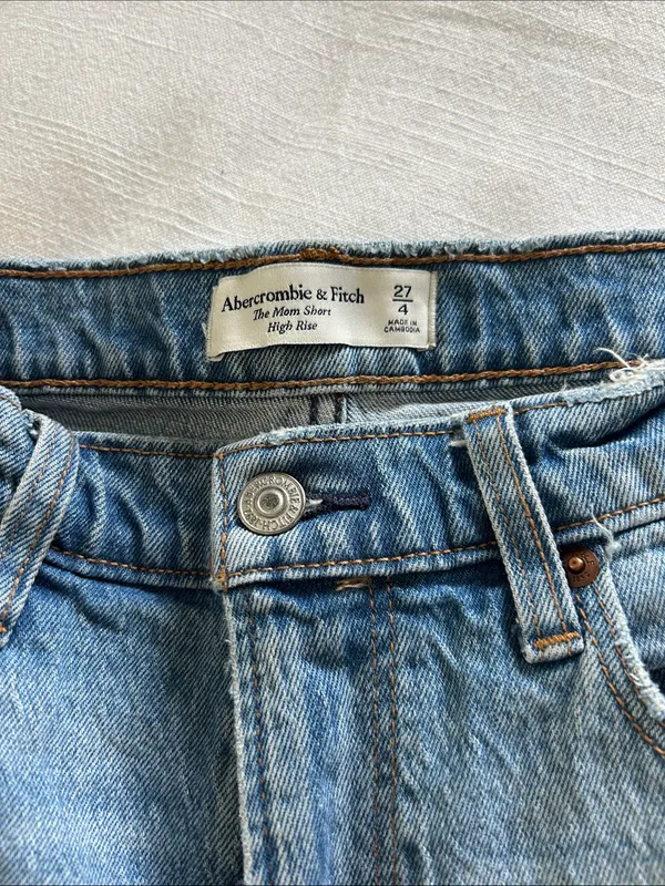 Abercrombie & Fitch - The Mom Short, High Rise - Image 2
