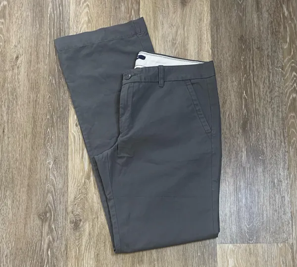 Gap Women’s Pants Girlfriend Chino - Image 3