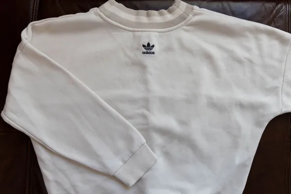 Adidas Vintage Sweatshirt - Image 5
