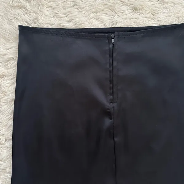 Vintage Vixen Skirt Knee Length Satin Sequins Floral Y2K 2000s Glam Black Sz M - Image 4