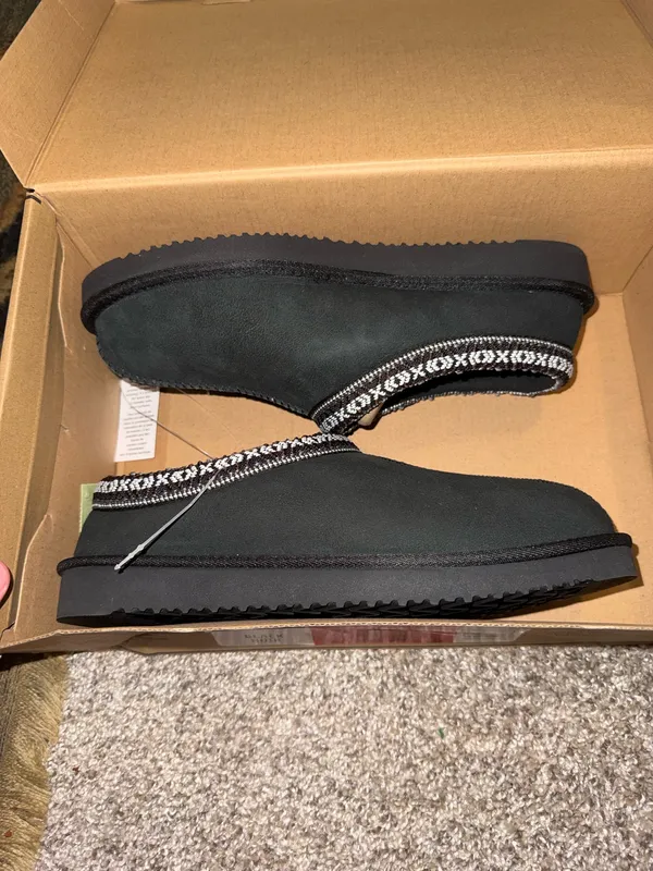 Kirkland Signature Slippers - Image 2
