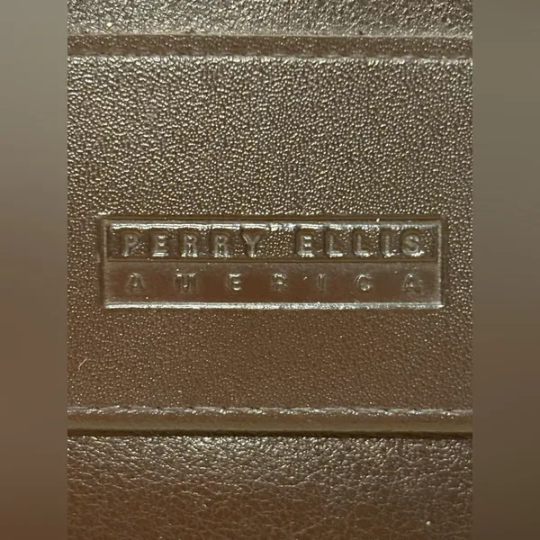 Perry Ellis Black Leather Wallet Sleek Minimalist Design - Image 4