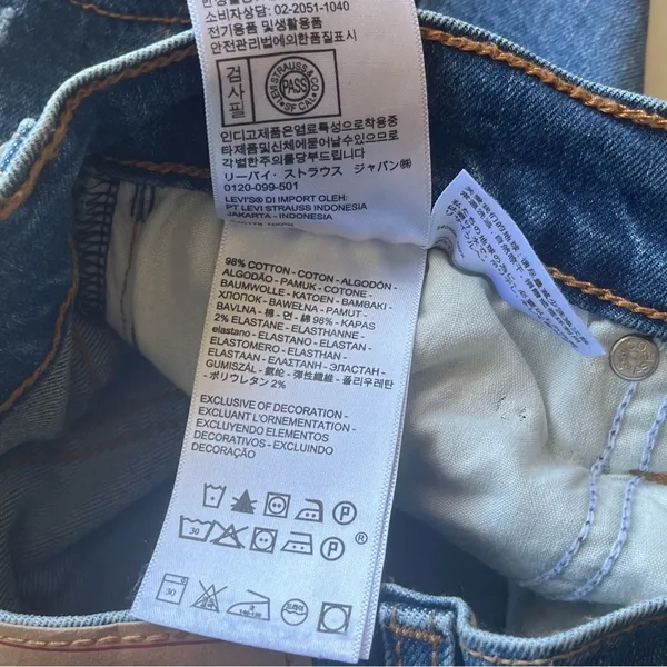 Levi Strauss & Co Distressed Wedgie Skinny Jean Size 26 - Image 5