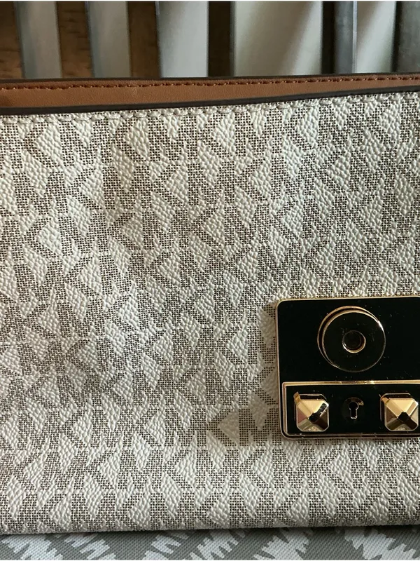 Michael Kors Laila Small Satchel Vanilla Acorn MK Logo Chain Crossbody - Image 6