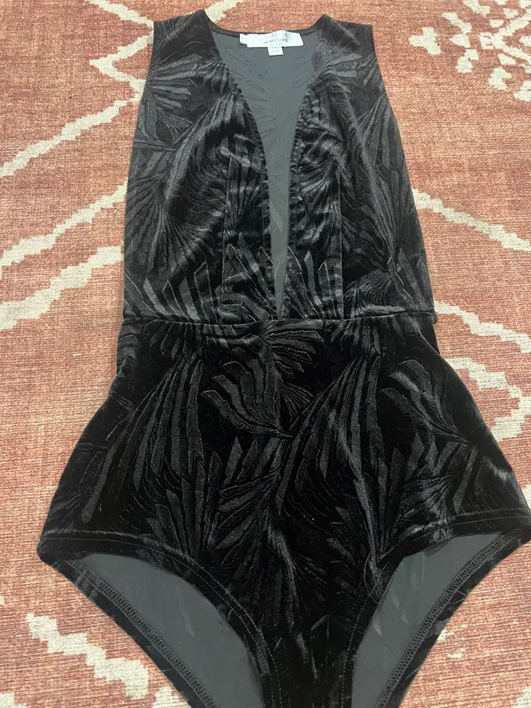 Oh My Love London Womens Sexy Plunge Velour Bodysuit Size Medium - Image 3