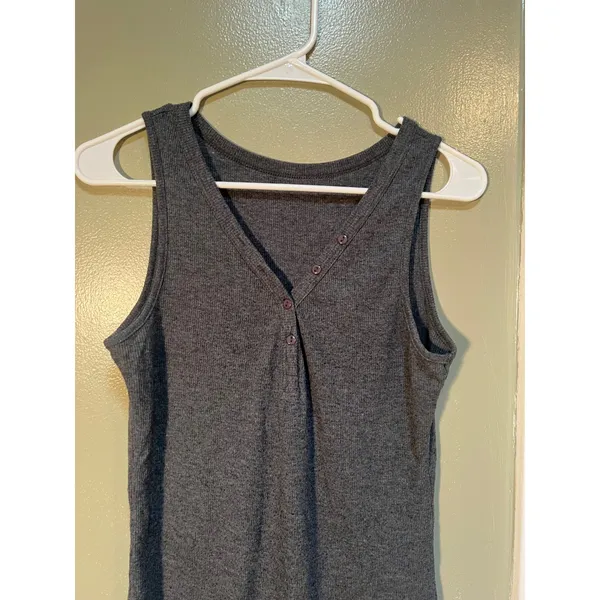 Womens Sleeveless Henley Tank Top Dark Charcoal Gray Ribbed V-Neck Button C5J020 - Image 2