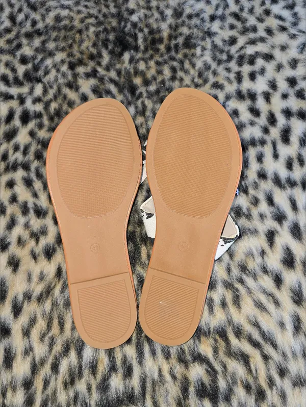 Cow Pattern Slide Sandals Womens Size 41 Black - Image 4