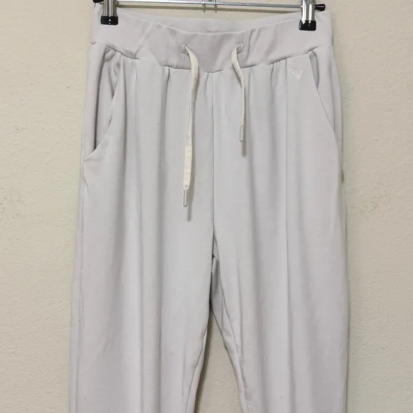 Cozy Earth Bamboo Lounge Jogger Pants Size XS Light Cream Drawstring‎ Pockets - Image 4