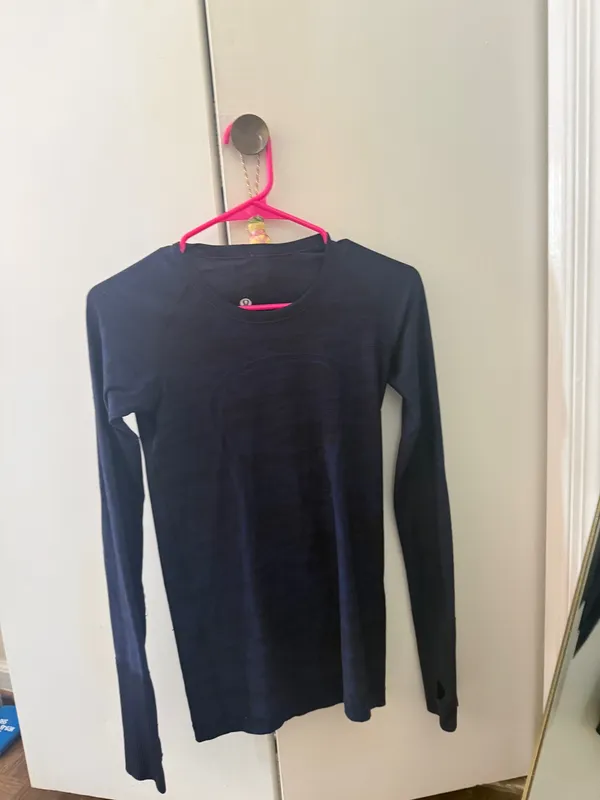 Lululemon top - Image 2