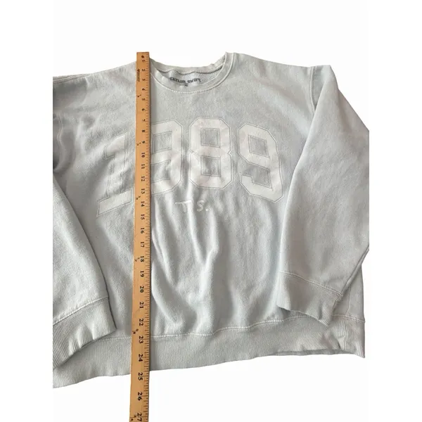 Taylor Swift 1989 Blue Official Concert Band Crewneck XL Sweatshirt #K8-1 - Image 6