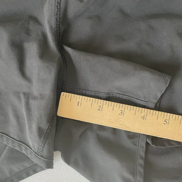 Lululemon Low Rise Athletic Shorts Athleisure Performance Black Women's Size 12 - Image 11