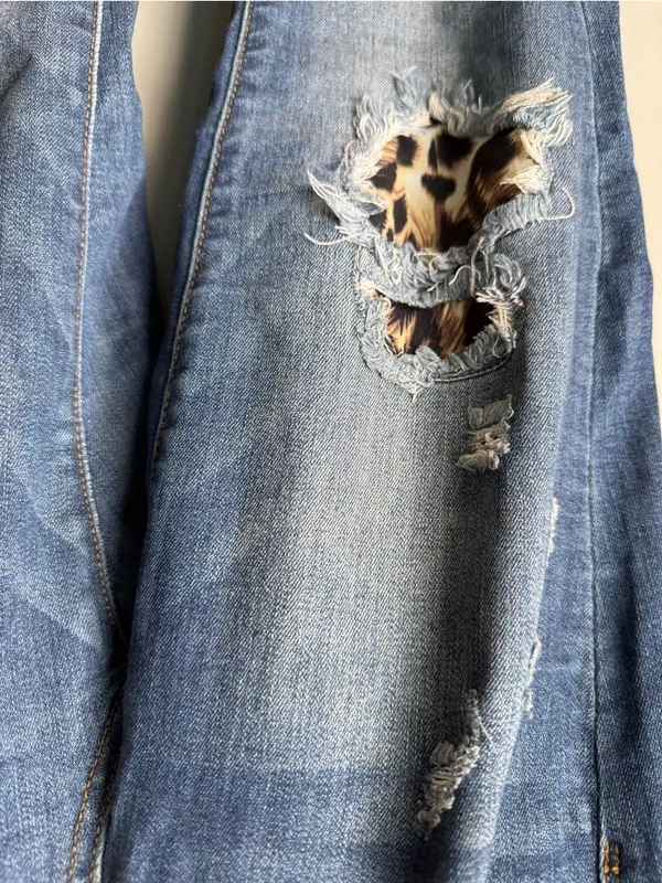 Judy Blue Leopard Patch Distressed Skinny Jeans Size 5/27 - Image 3