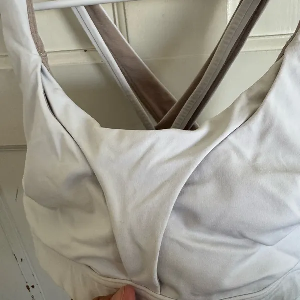 Lululemon white‎ Stash it All bra size 6 - Image 3