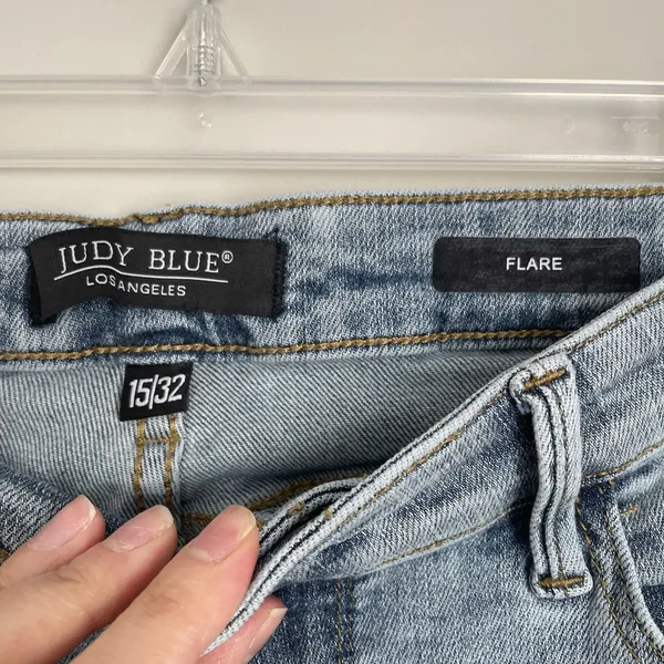 Judy Blue Size 32 Flare Mid Rise Knoxville Pin Tack Jeans - Image 3