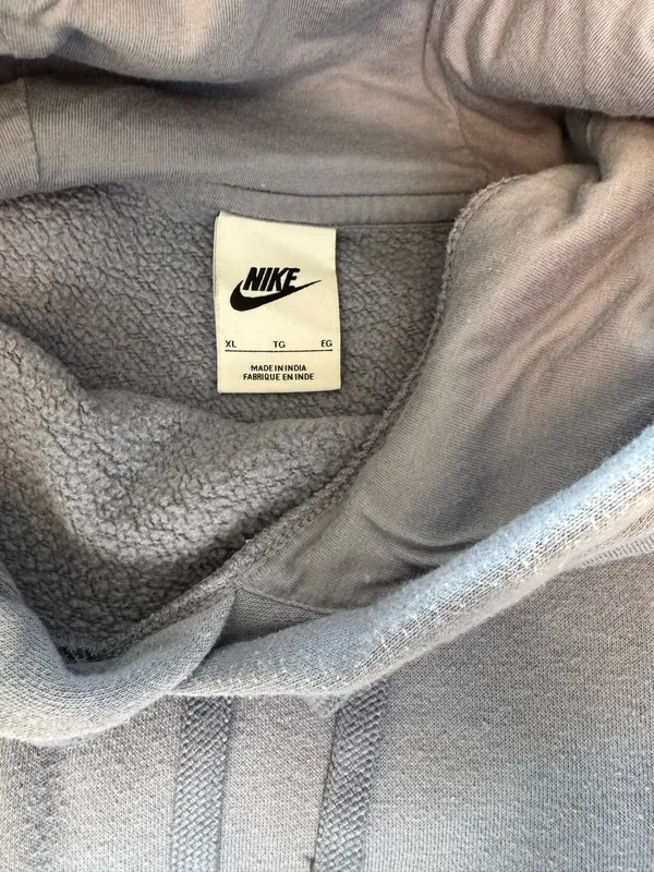 Nike Sweatshirt Hoodie - Image 2