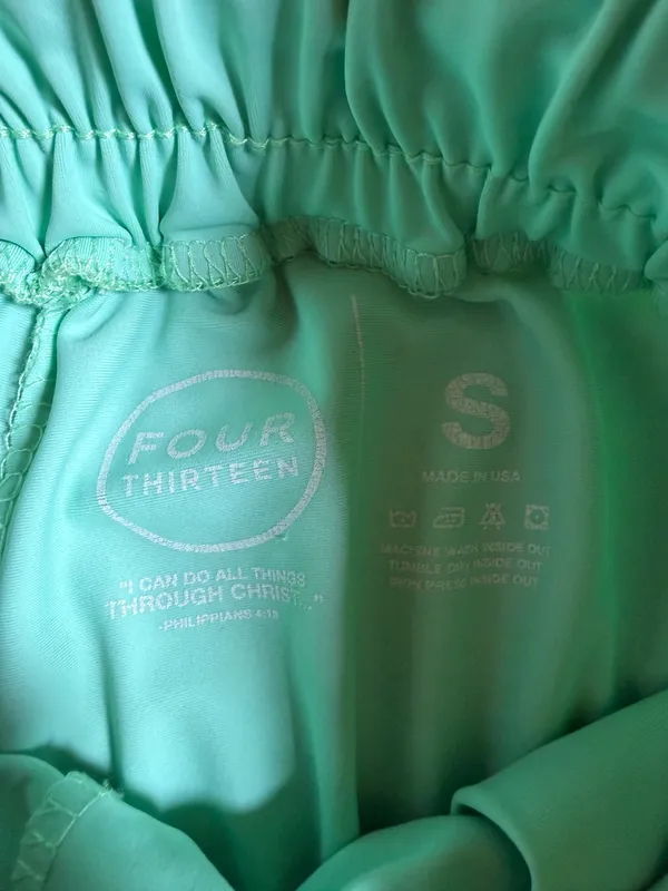Four thirteen shorts Green - Image 2
