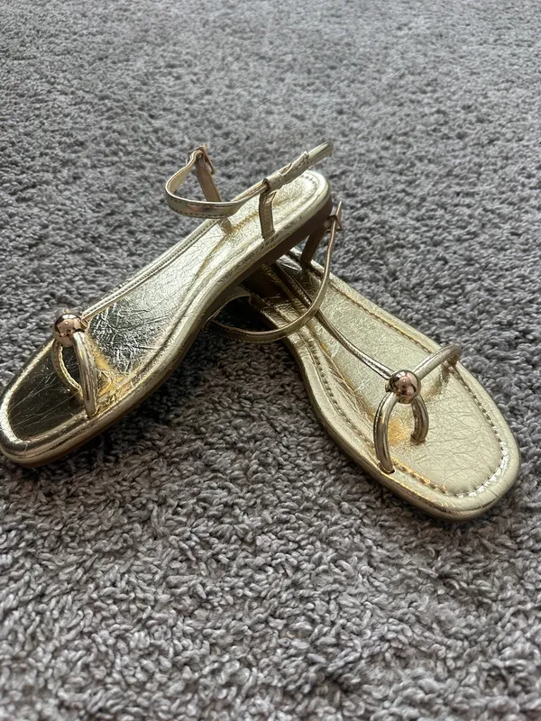 Amazon Gold Strappy Sandals - Image 3