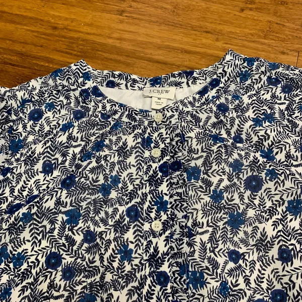 J Crew Floral Print Blouse Top Button Down Ruffle Short Sleeve Women Size Medium - Image 2