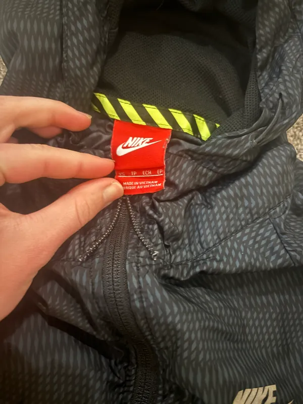 Nike Windbreaker - Image 4