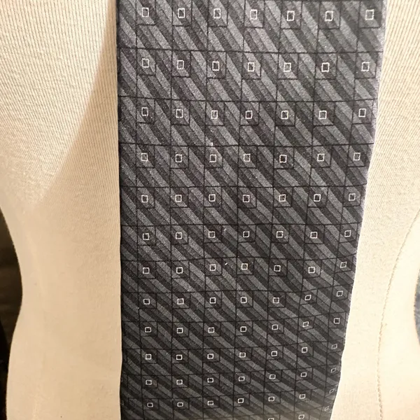 Arrow Men’s Tie Imported Silk Vintage Grey Geometric - Image 2