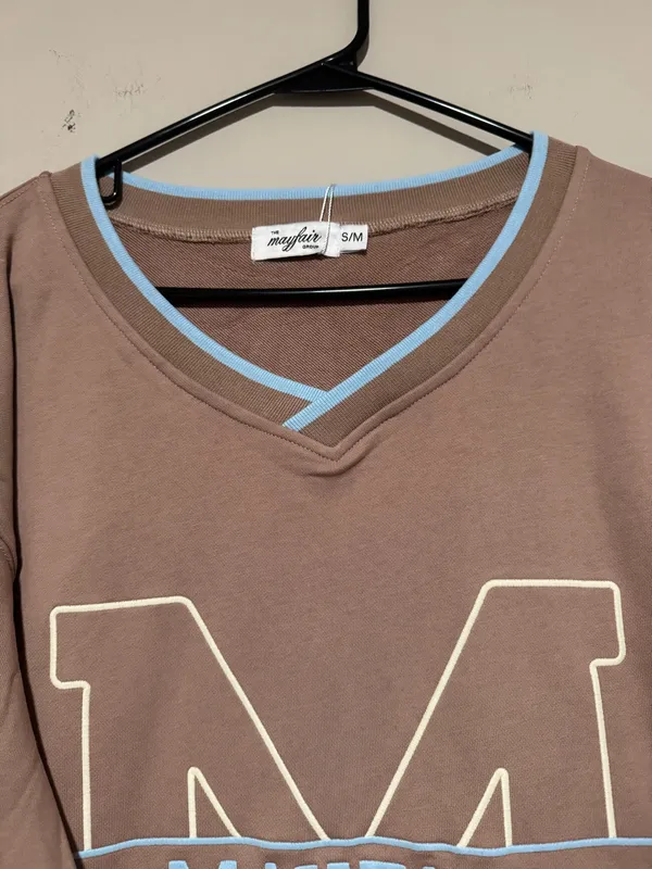 Mayfair v-neck sweatshirt - Image 2